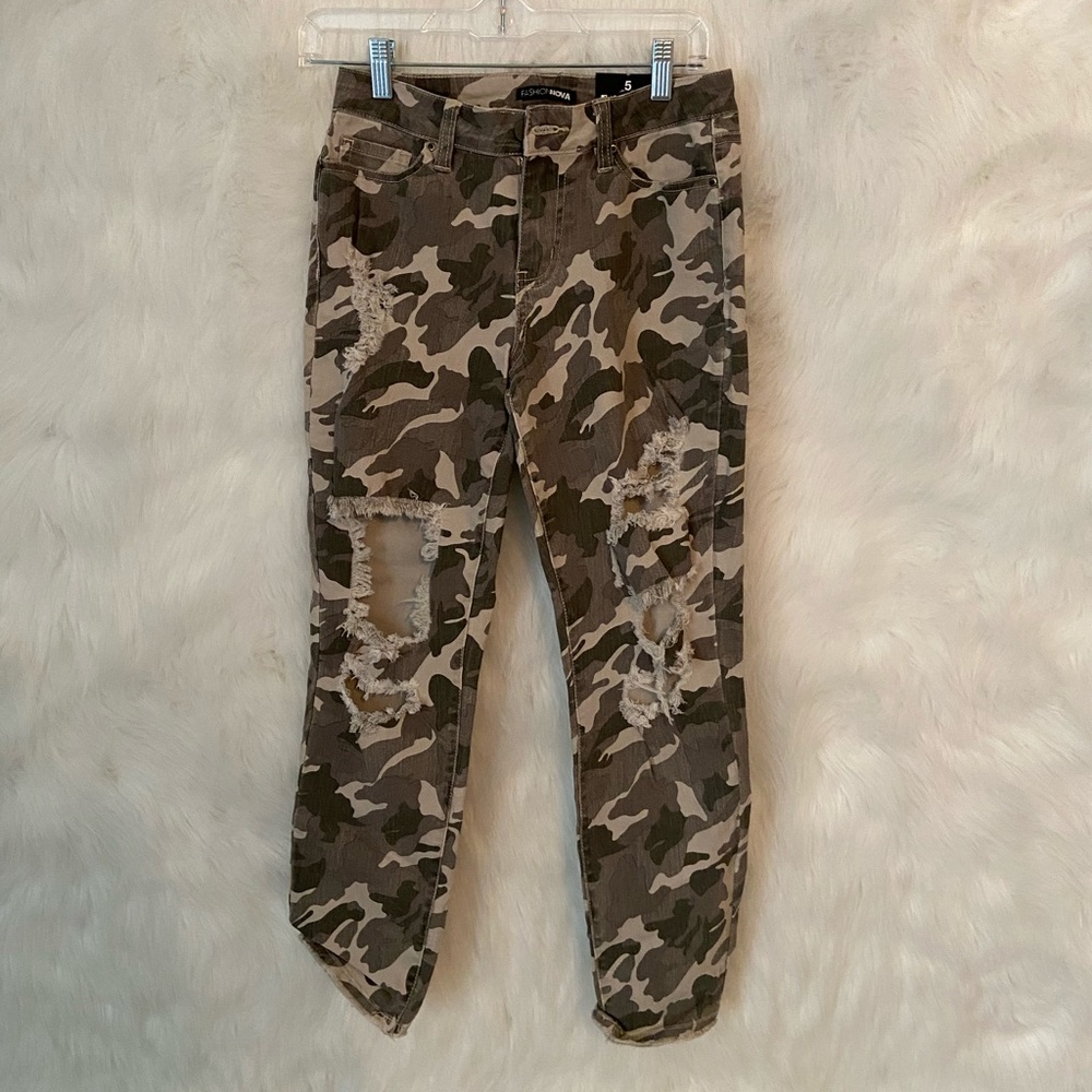 Boohoo camo boyfriend jeans